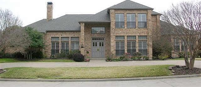 1st image of 4920 Bellerive Dr