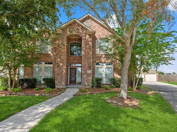 4230 Waterwood Dr, Baytown, TX 77521