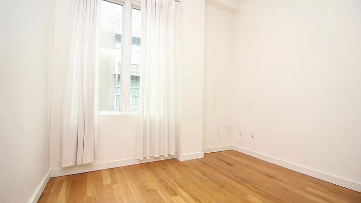 Rented by Nooklyn NYC LLC | media 7