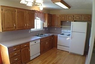 3rd image of 640 Nina Dr