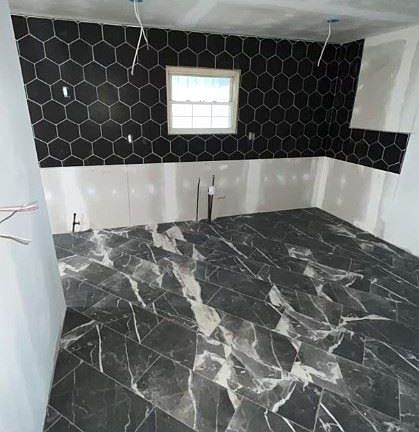 3rd image of 165 1st Ave
