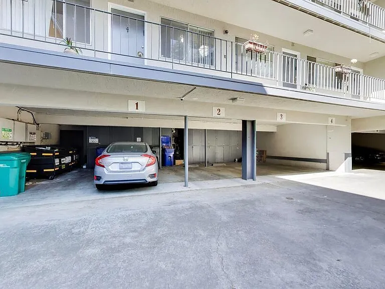671 Vernon Street — Photo 23