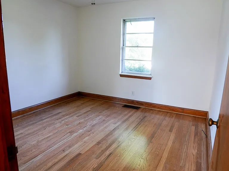43 Hilltop Rd — Photo 16