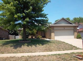 1723 W Highland St, Springfield, MO 65807