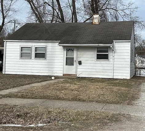 1400 Bel Aire Dr photo 1