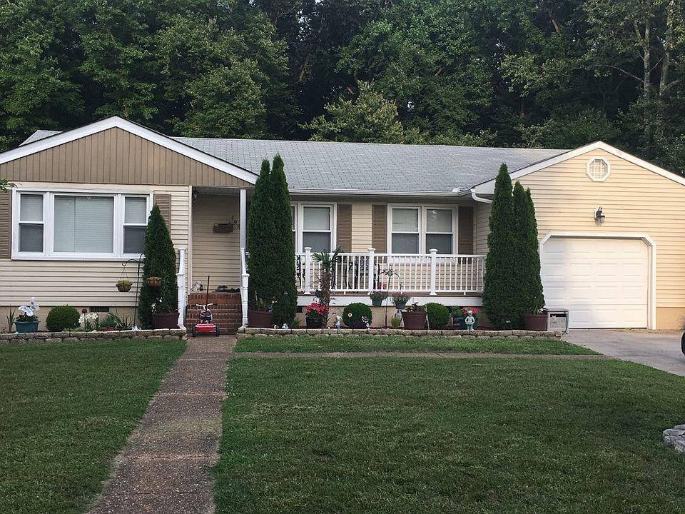 1st image of 498 Pamela Dr