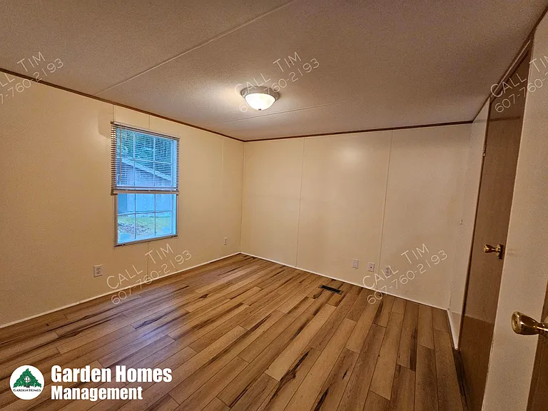 16 Jody Dr — Photo 7