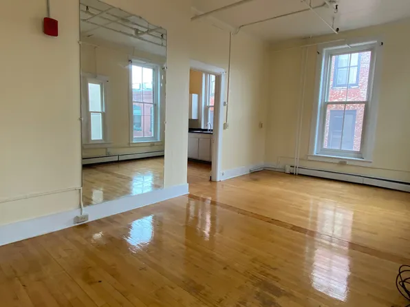 203 College St, Burlington, VT 05401