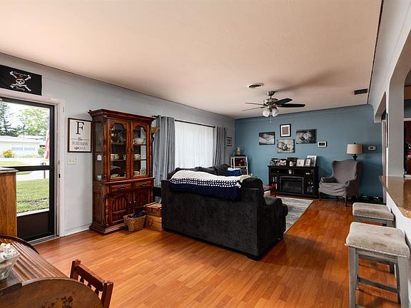 5th image of 1667 S Lady Mary Dr