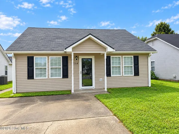 114 Old Oak Dr, Elizabeth City, NC 27909