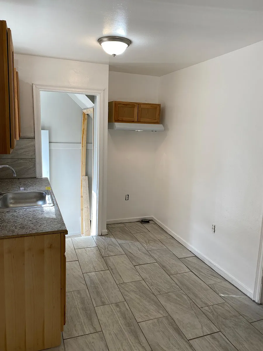 Building Photo - 20263 Caldwell St
