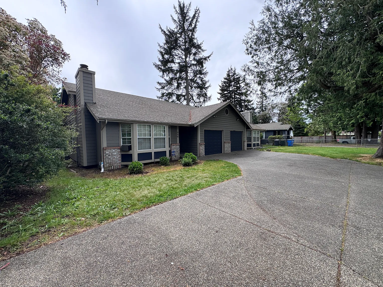2 bed, 1.5 bath, 1044 sqft, $2,095 — Photo 2