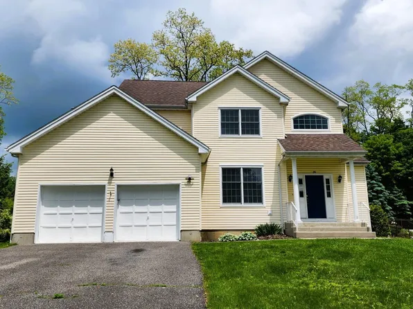 28 Hynard Place, Baldwin Place, NY 10505