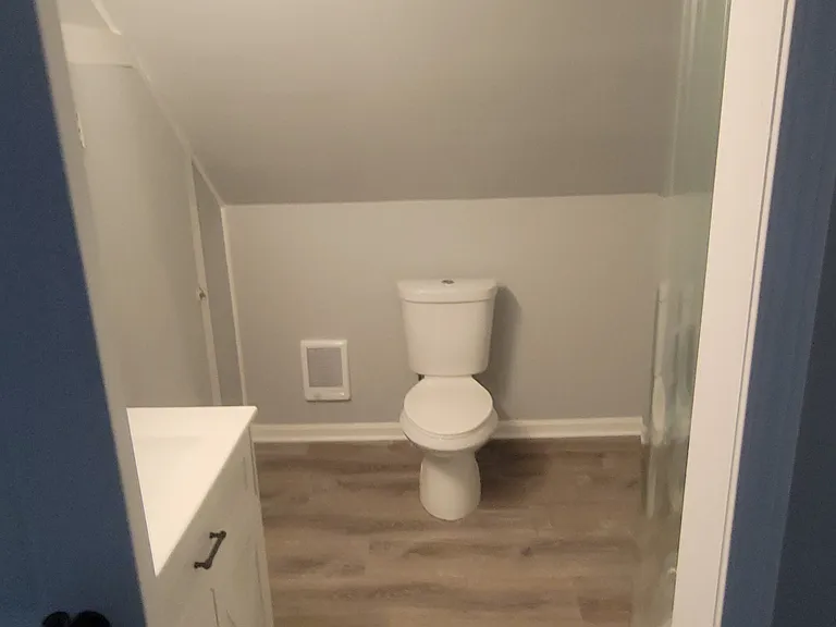 12804 Astor Ave — Photo 10