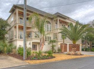 4219 12th St, Saint Simons Island, GA 31522