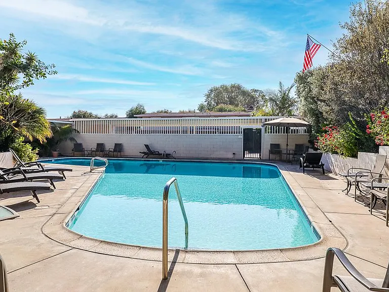 444 Seaward Rd — Photo 14
