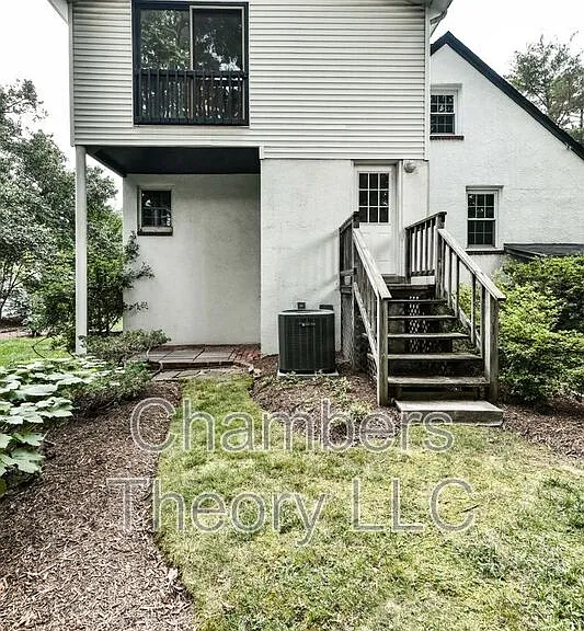 419 S Barton St — Photo 21