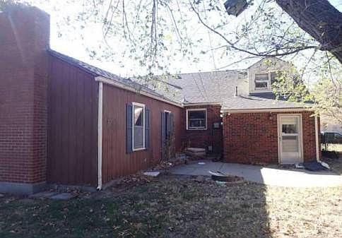 2nd image of 712 Prairie Park Rd