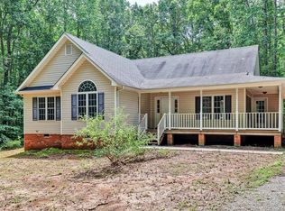4767 Fleming Rd, Louisa, VA 23093