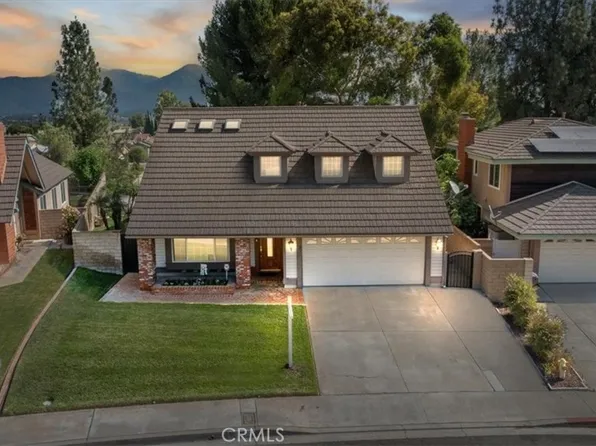 19 Black Oak Dr, Pomona, CA 91766