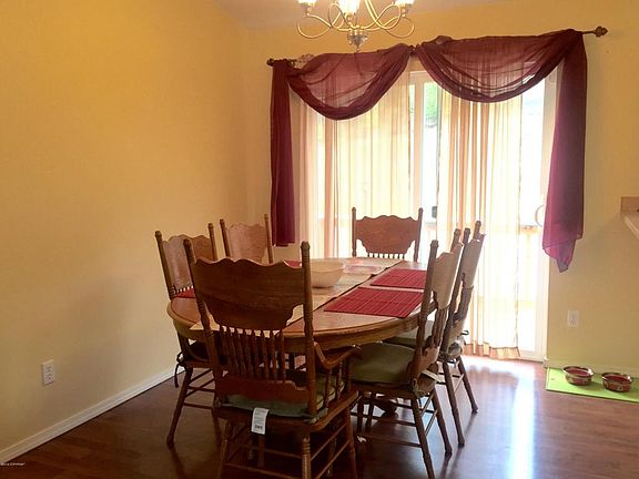 3rd image of 20145 Highland Ridge Dr