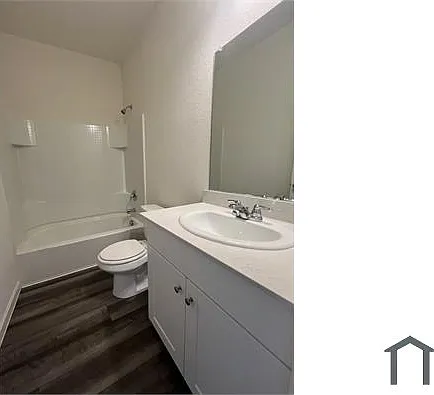 794 Yorkshire Dr — Photo 16