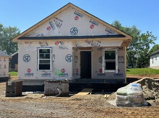 206 Center St, Portland, TN 37148