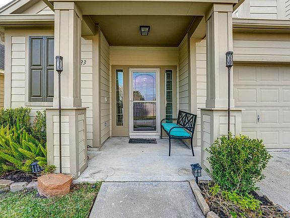 4th image of 11923 Shallow Oaks Dr