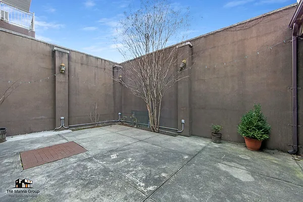 Rented by Bold New York | media 8