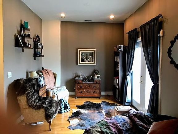 5th image of 2854 W Armitage Ave #3O
