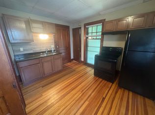 389 Maple St APT 3, Saint Paul, MN 55106