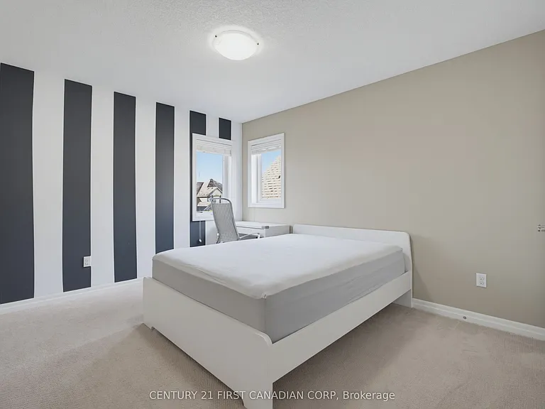 1018 Medway Park Dr — Photo 27