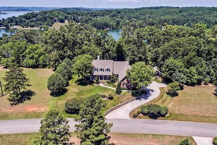 1st image of 280 Conkinnon Dr