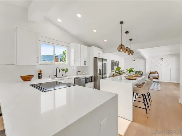 8225 Hudson Dr, San Diego, CA 92119