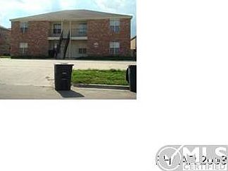 2nd image of 3401 Hereford Ln APT B