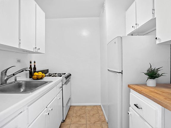 2nd image of 3 Sheridan Sq APT 14C