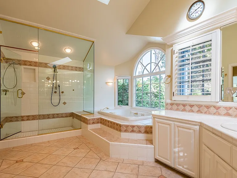 15870 Orange Blossom Ln — Photo 11