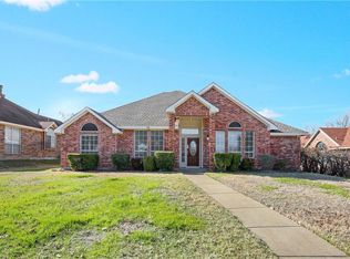 705 Kelsie Ln, Desoto, TX 75115