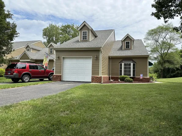 3846 Evan Ln, Roanoke, VA 24012