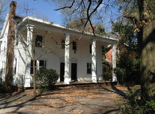 2303 Market St #B, Wilmington, NC 28403