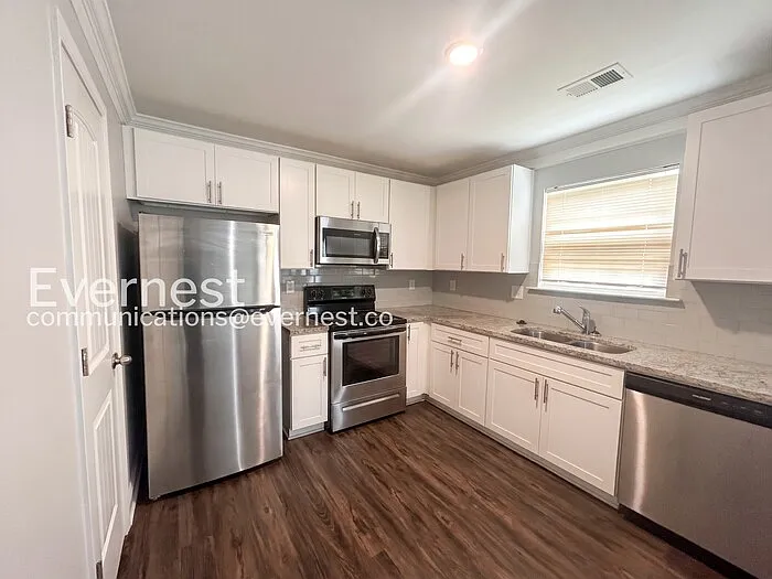 5298 Hanover St — Photo 6