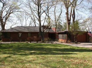 1069 Plummer Ln SW, Rochester, MN 55902