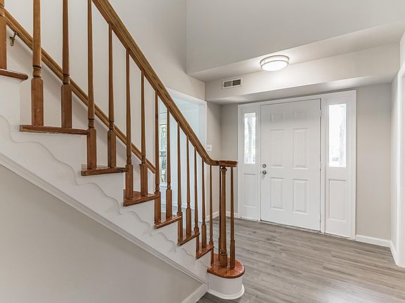 4th image of 1607 Blacksmith Ln
