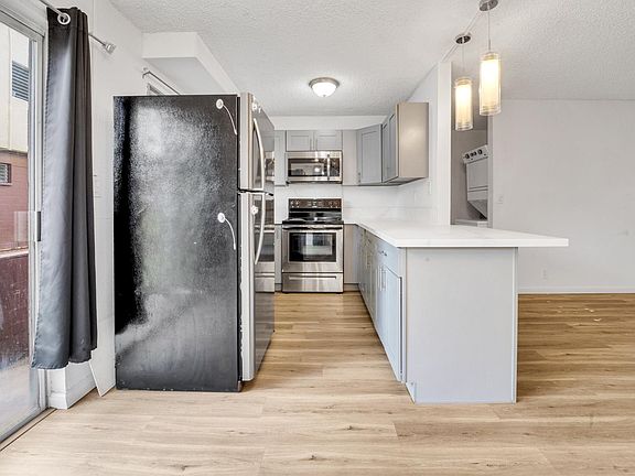 3rd image of 851 Ala Lilikoi St APT 1