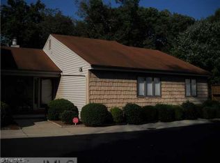 142 Old Mill Rd APT D, High Pt, NC 27265