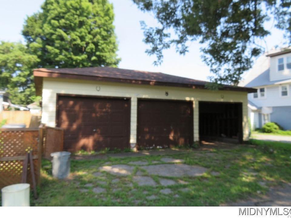 2nd image of 420 W Bloomfield St