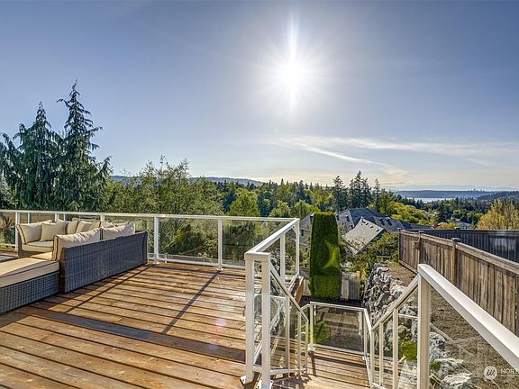 4539 231st Place SE, Sammamish, WA 98075 | MLS #2220073 | Zillow