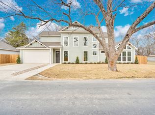 201 Rosa St, Waxahachie, TX 75165