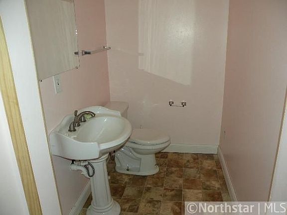 3rd image of 2616 Plymouth Ave N