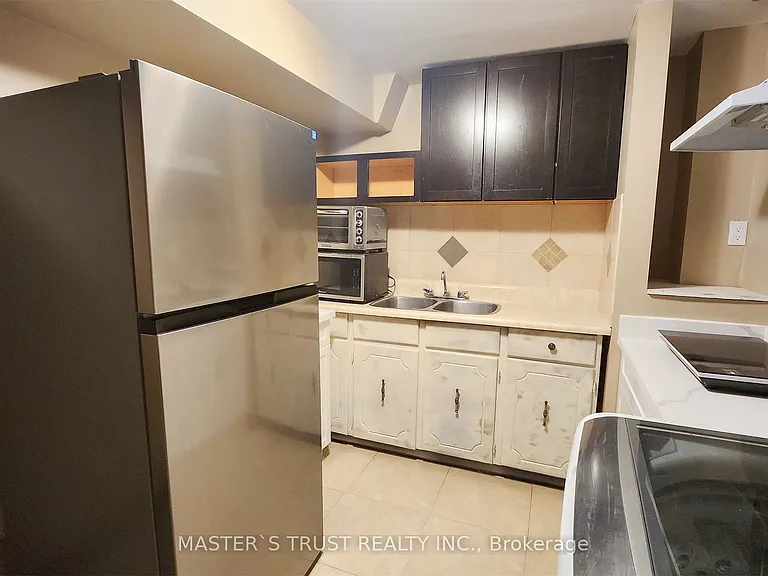 9 Springer Dr — Photo 14